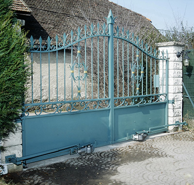 Gate Repair Team in Illinois